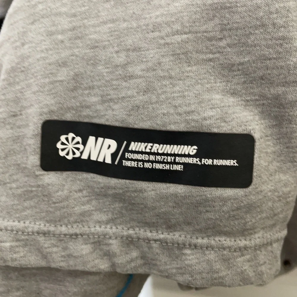 Nike Running Gray Vented Shirt Small